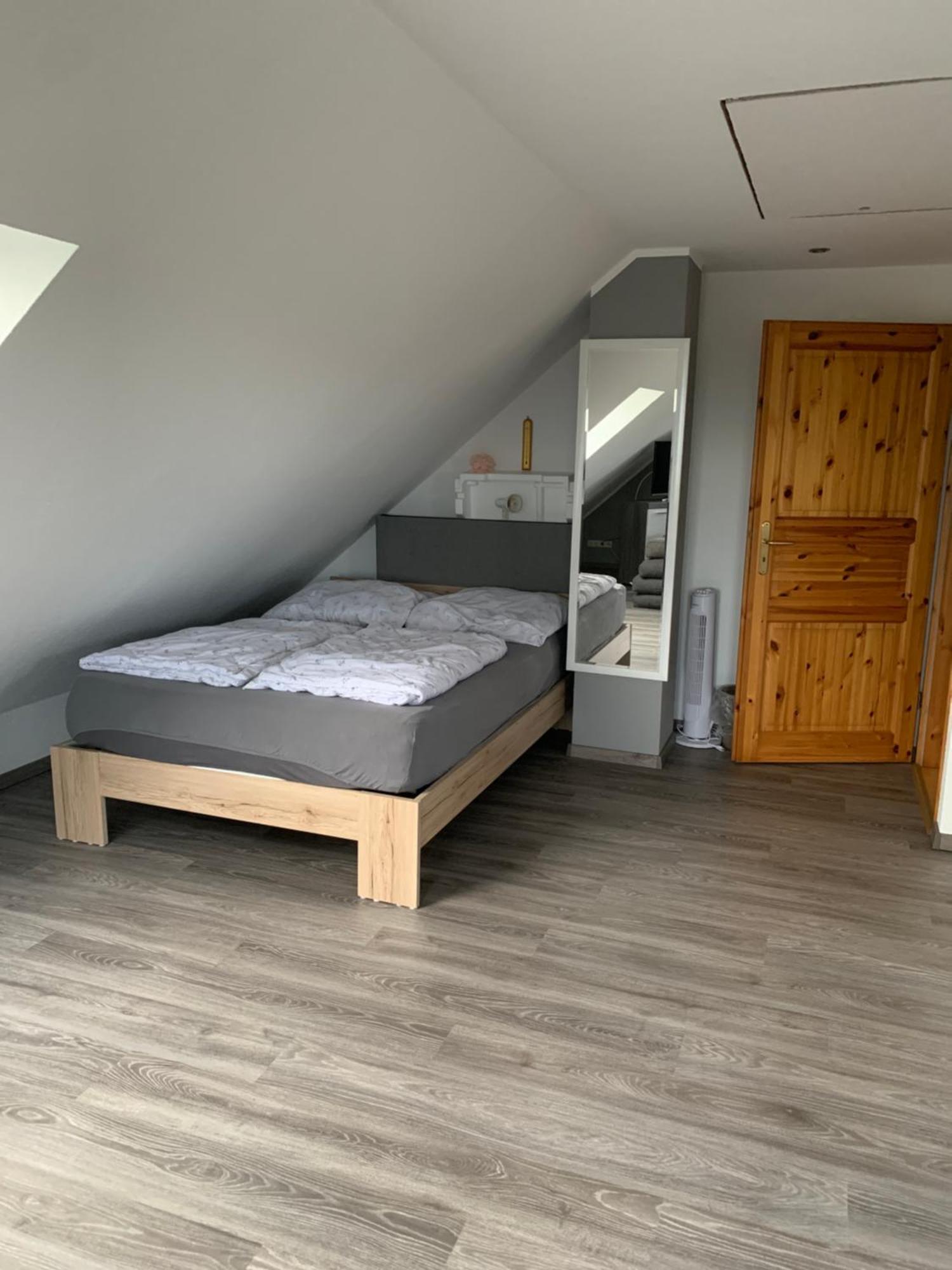 Ferienwohnung Auf Dem Land 2 ชิลลิคช์ ภายนอก รูปภาพ